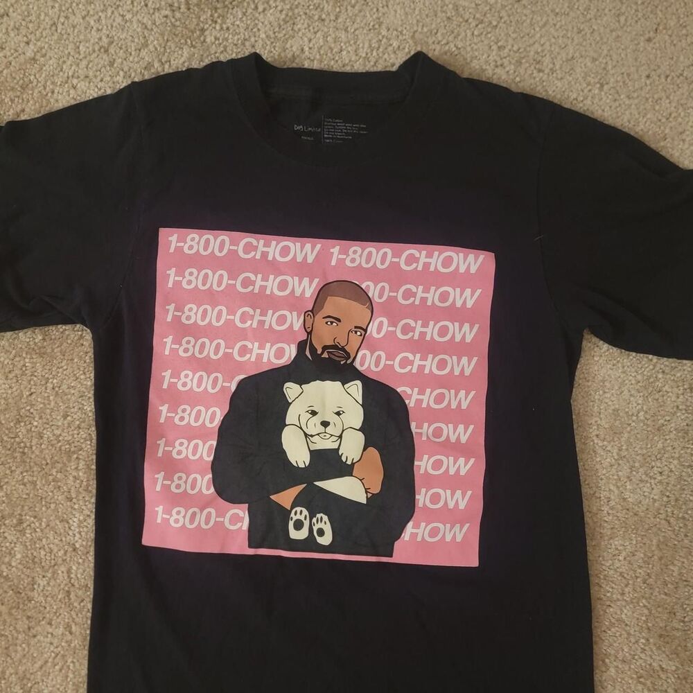Men's Black and Pink T-shirt